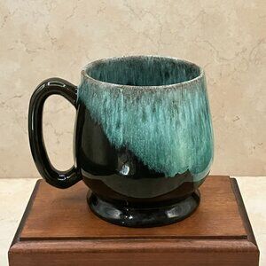 1970’s Canuck Pottery Evangeline Series Green On Black Drip Glaze Mug 8 fl oz